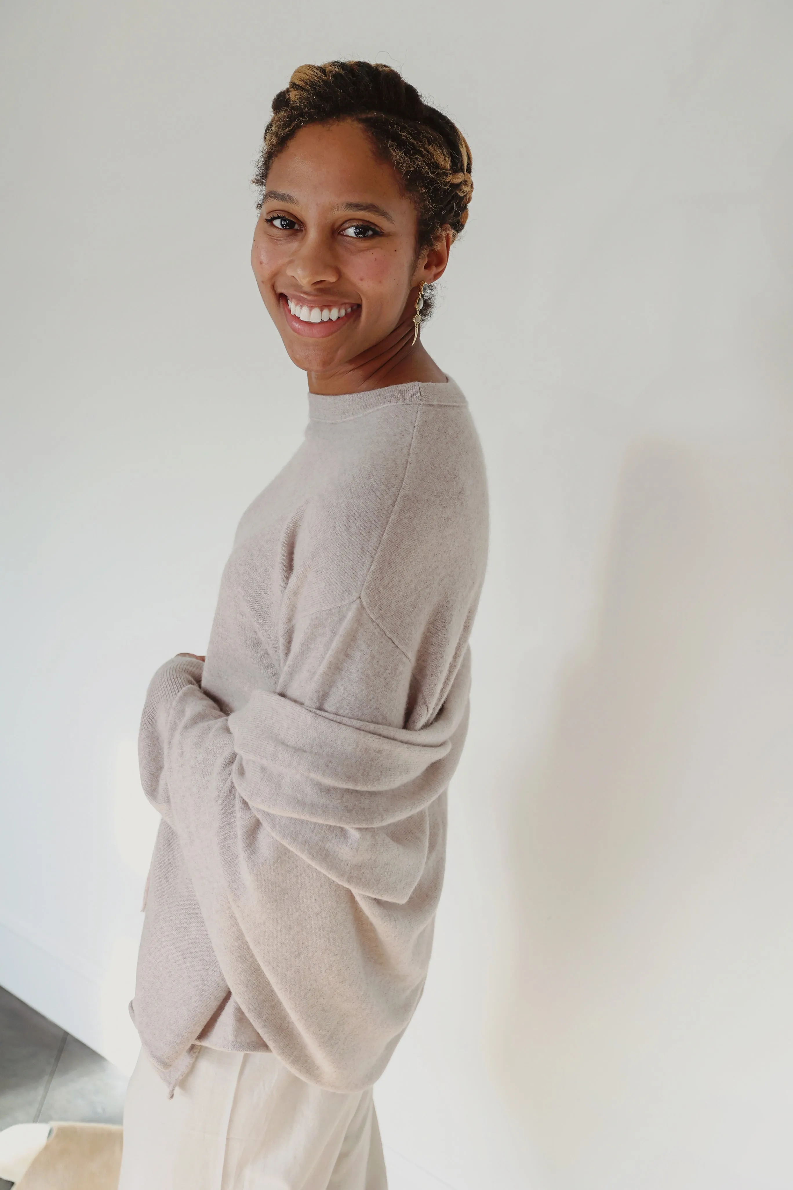 Brazeau Tricot Slouchy Muslin Cashmere Crew Sweater