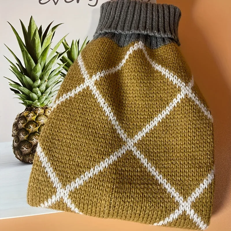 Cozy and Stylish Fashion Cats Sweater in Khaki Rhombus