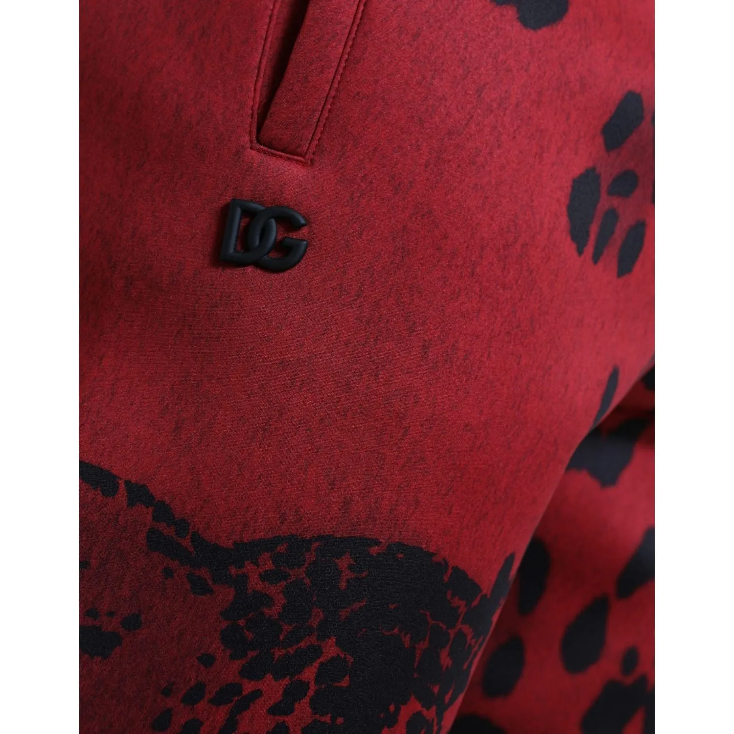 Dolce & Gabbana Elegant Leopard Print Joggers in Red and Black