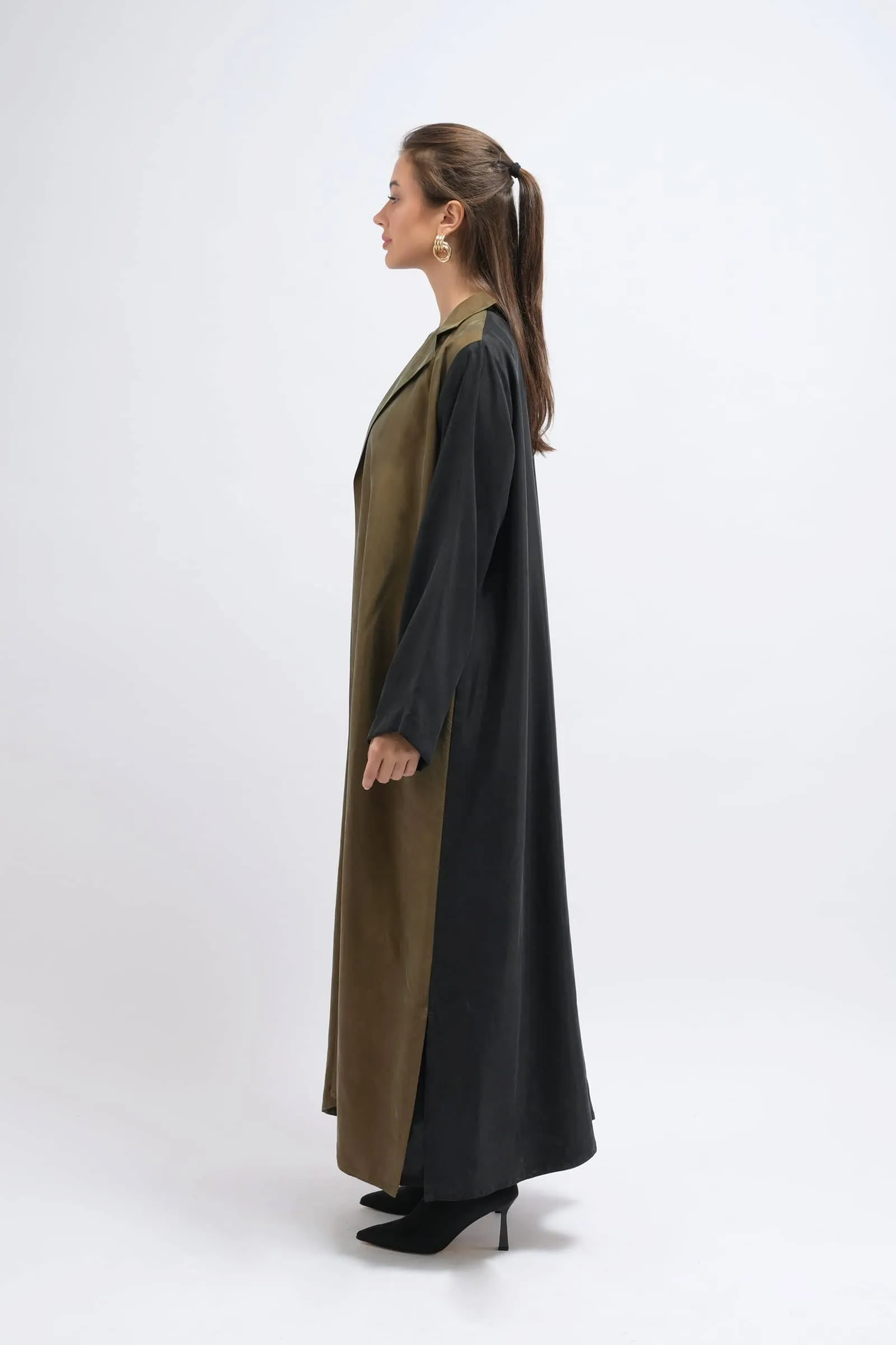 Firyal Zeiti Blazer Abaya