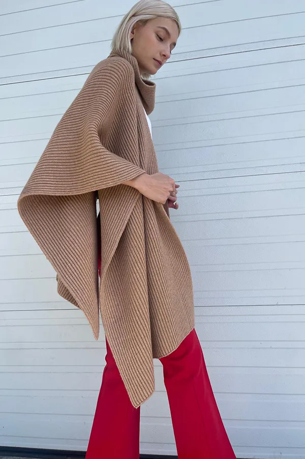 Karian Cape Scarf in Grain