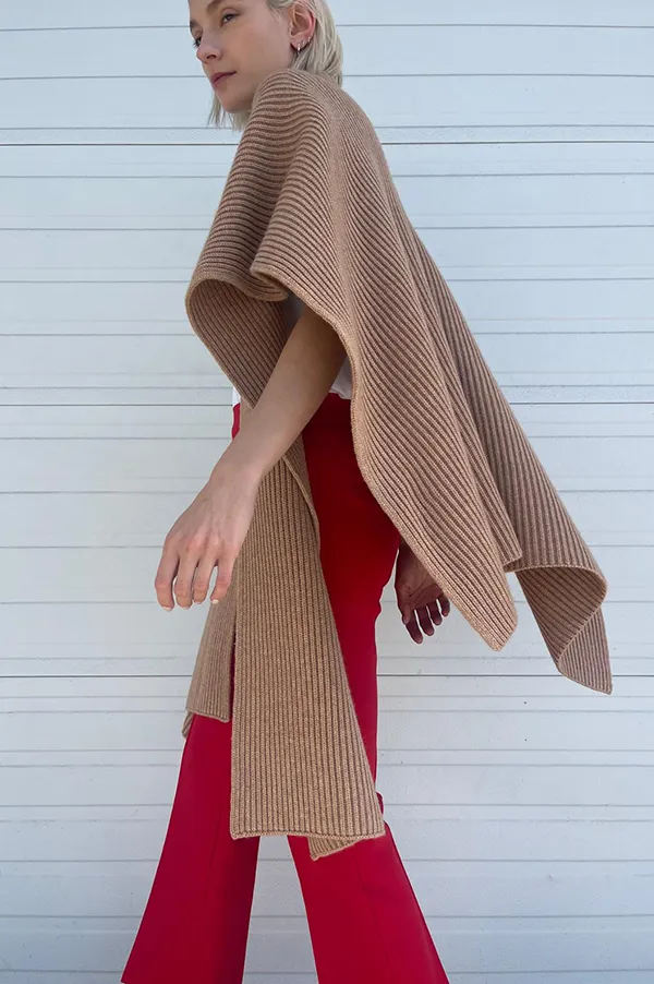 Karian Cape Scarf in Grain