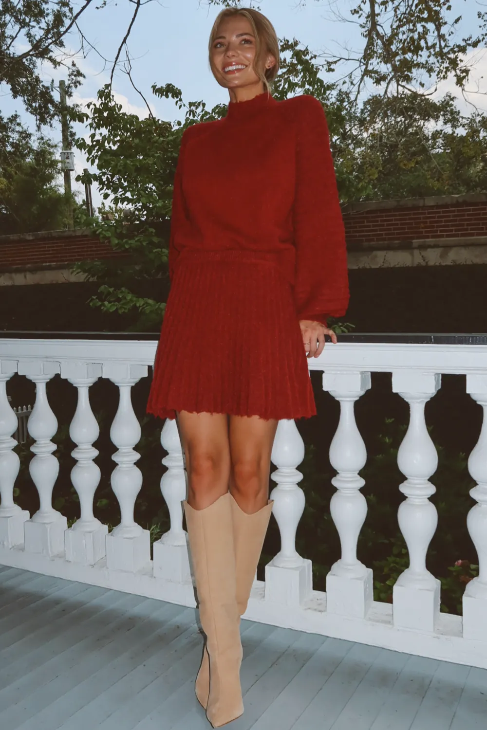 MANHATTAN RED SWEATER SKIRT SET