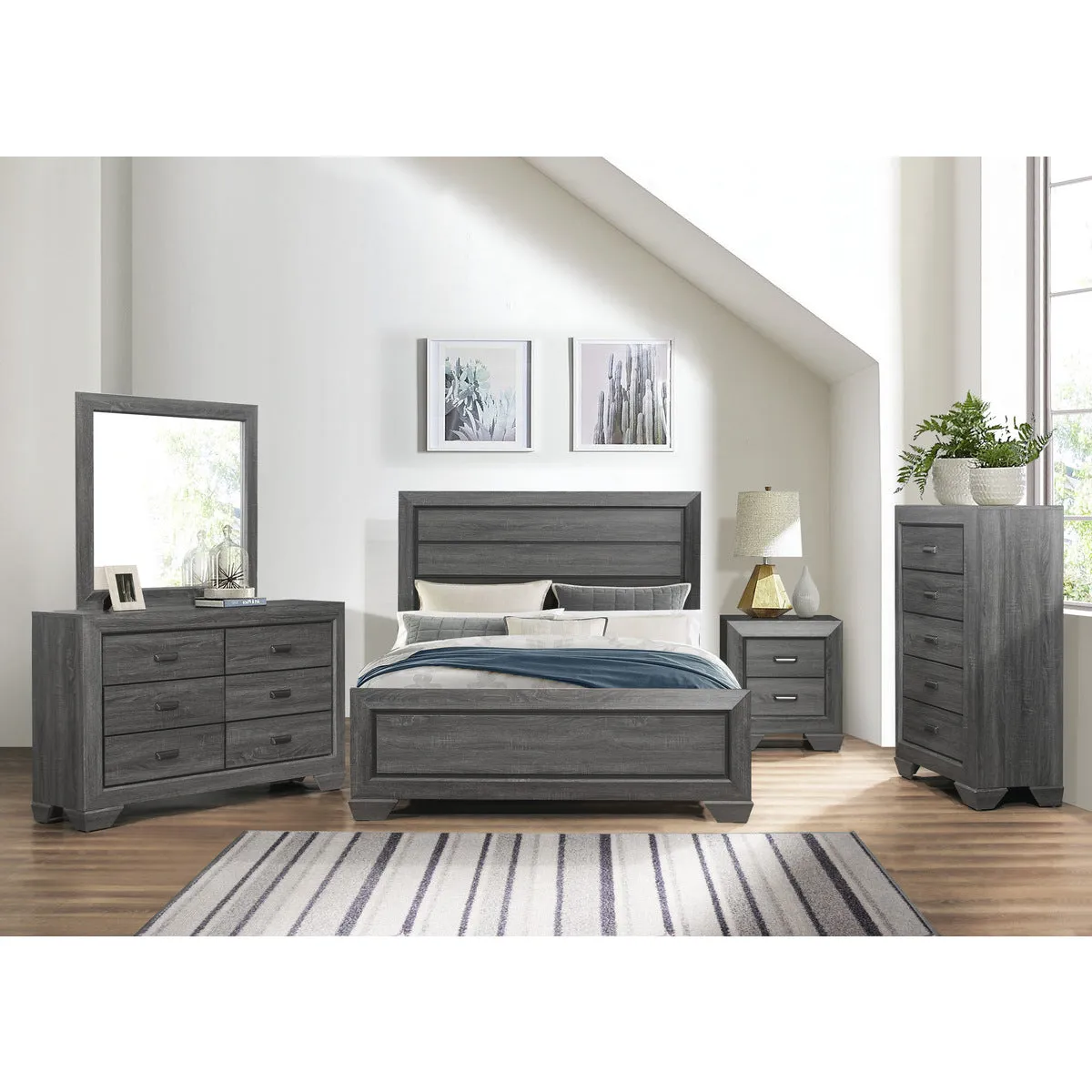 Queen Bed in Gray Finish with Headboard, Footboard, and Rails