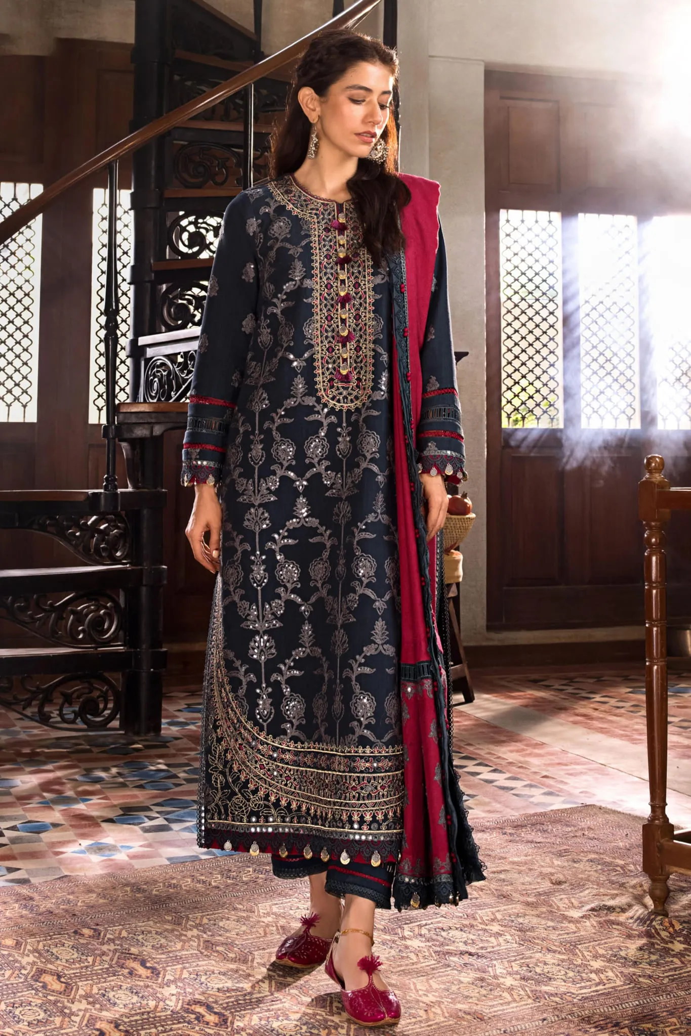 The Syra Kashmiri by Asim Jofa Unstitched 3 Piece Embroidered Shawl Collection'2022-AJK-06