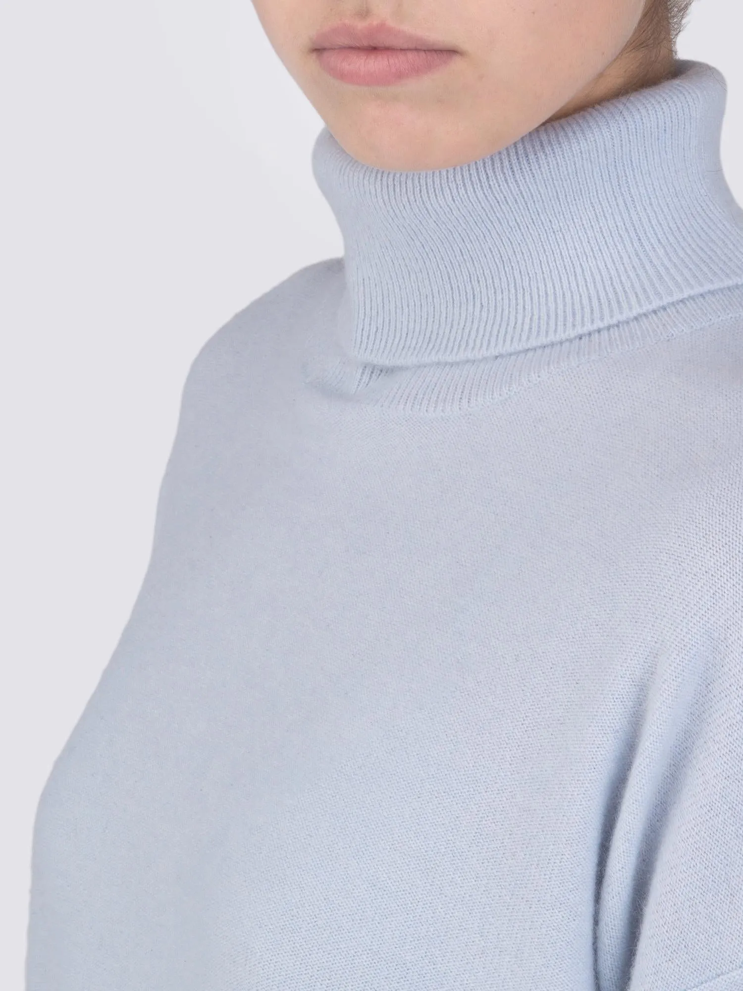 Turtleneck Loosefit Tunic_Baby Blue