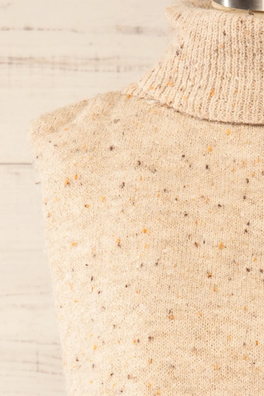 Tyrol Beige | Soft Knitted Pullover Scarf