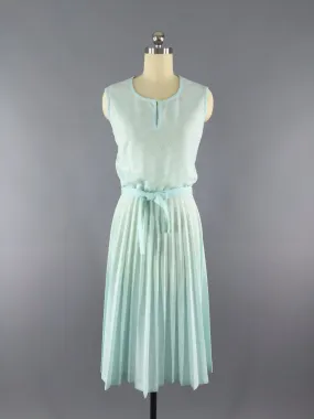 Vintage 1970s Day Dress / Mint Green Plaid